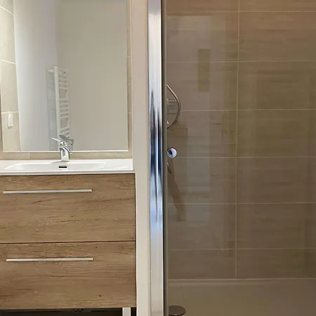 T2 Avec Terrasse Et Parking, Vue Sur L'etang De Thau - Fr-1-553-296 بالاروك ليه بان